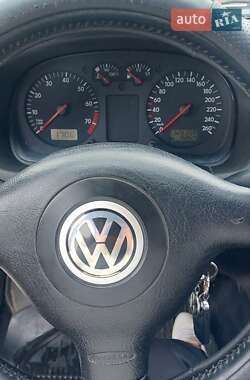 Седан Volkswagen Bora 1998 в 