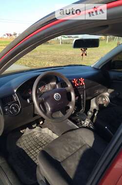 Седан Volkswagen Bora 2000 в Рудки