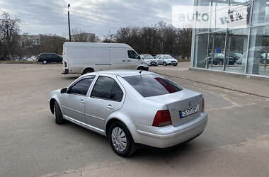 Седан Volkswagen Bora 2003 в Чернигове