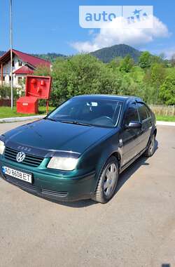 Седан Volkswagen Bora 1999 в Рахове