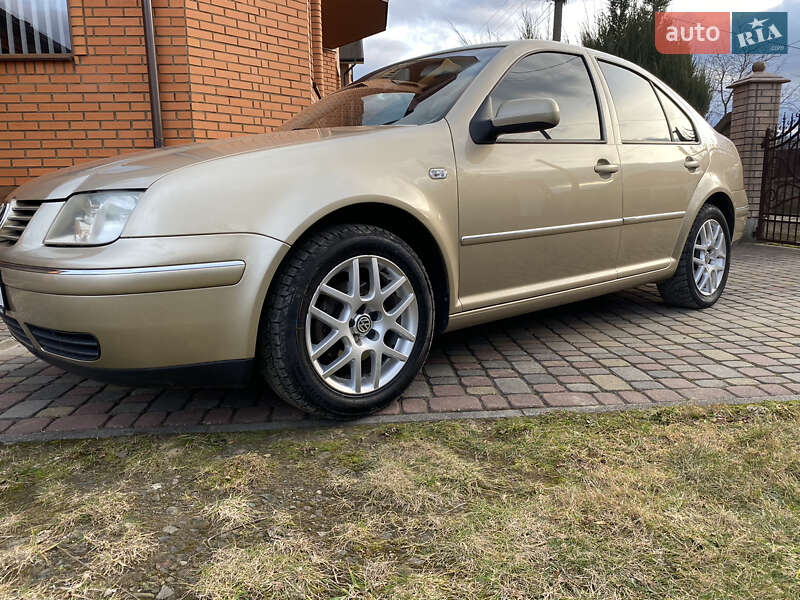 Седан Volkswagen Bora 2002 в Івано-Франківську