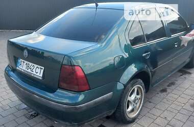 Седан Volkswagen Bora 1998 в Болехове