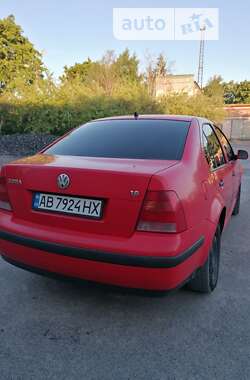 Седан Volkswagen Bora 1998 в Песчанке