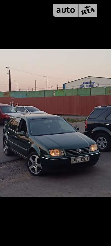 Седан Volkswagen Bora 2001 в Виннице