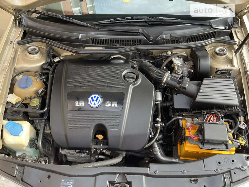 Седан Volkswagen Bora 2002 в Виннице