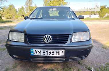 Седан Volkswagen Bora 2004 в Житомире