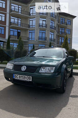 Седан Volkswagen Bora 1999 в Червонограде