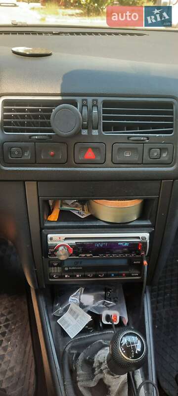 Седан Volkswagen Bora 2003 в Черноморске