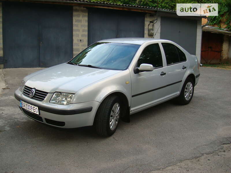 Седан Volkswagen Bora 1999 в Кропивницькому