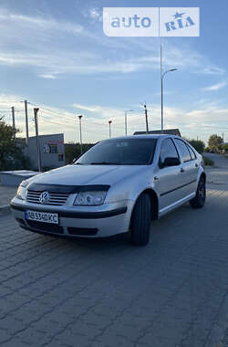 Седан Volkswagen Bora 1999 в Виннице