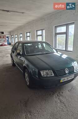 Седан Volkswagen Bora 2001 в 