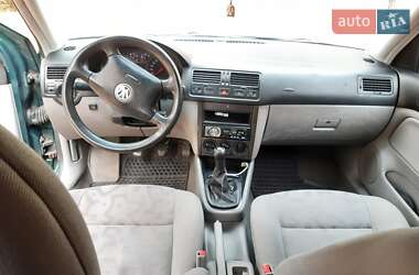 Седан Volkswagen Bora 2000 в 