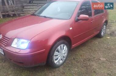 Седан Volkswagen Bora 1998 в Владимирце