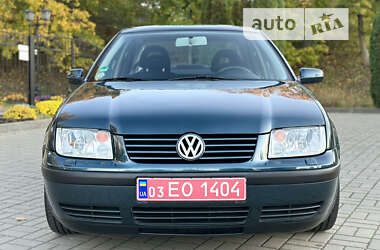 Седан Volkswagen Bora 2001 в Прилуках