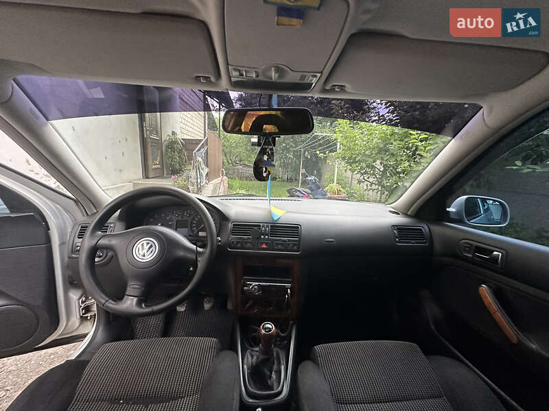 Седан Volkswagen Bora 2000 в Іллінцях