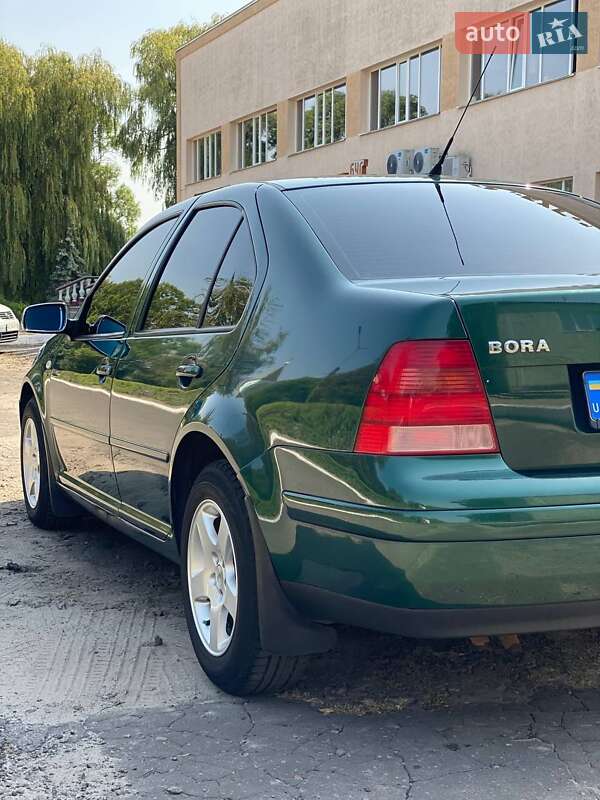Седан Volkswagen Bora 1999 в Любомлі