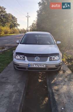 Седан Volkswagen Bora 2002 в Полонному