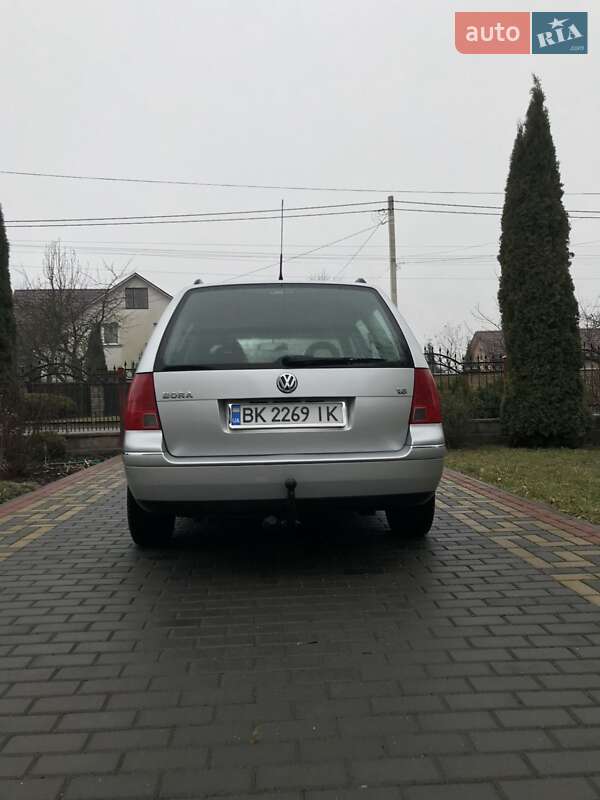 Універсал Volkswagen Bora 2000 в Рівному