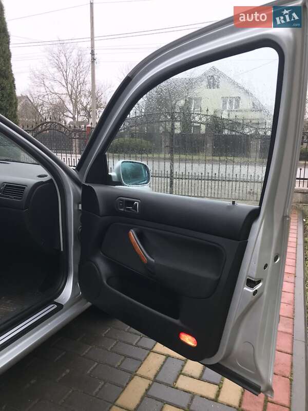 Універсал Volkswagen Bora 2000 в Рівному