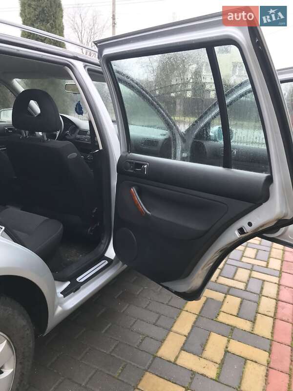 Універсал Volkswagen Bora 2000 в Рівному