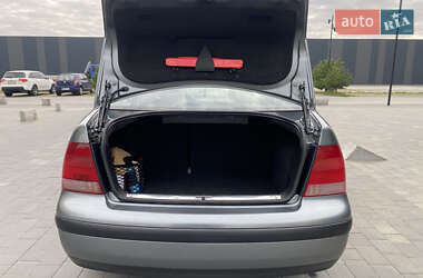 Седан Volkswagen Bora 2003 в 