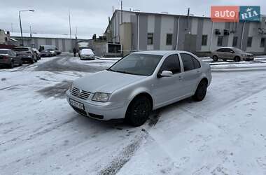 Седан Volkswagen Bora 2002 в Виннице