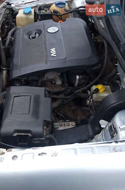Седан Volkswagen Bora 2002 в 