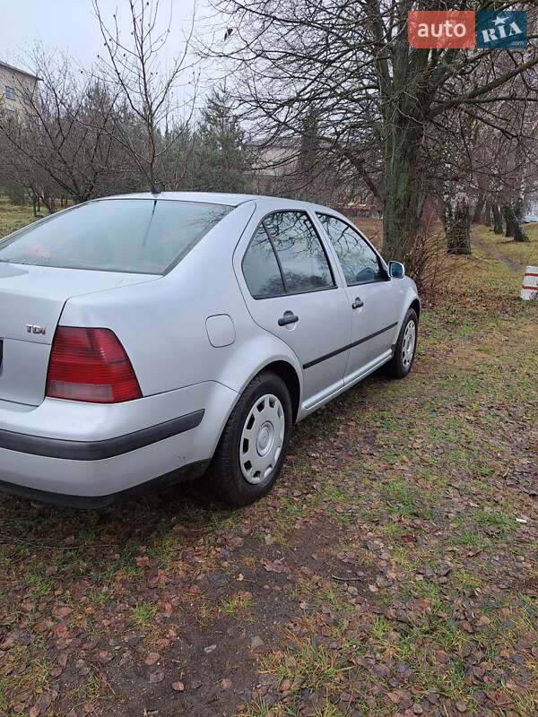 Седан Volkswagen Bora 2001 в Хмельнике