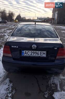 Седан Volkswagen Bora 2000 в Луцке