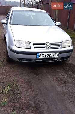 Седан Volkswagen Bora 2002 в Богодухове