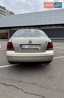 Седан Volkswagen Bora 2004 в 
