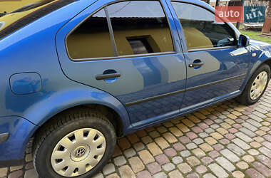 Седан Volkswagen Bora 2001 в 