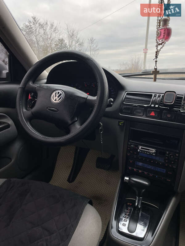 Седан Volkswagen Bora 2005 в Комарному фото 7 Седан Volkswagen Bora 2005 в Комарному