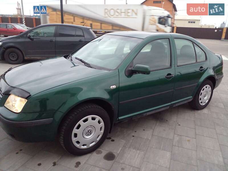 Седан Volkswagen Bora 2000 в 