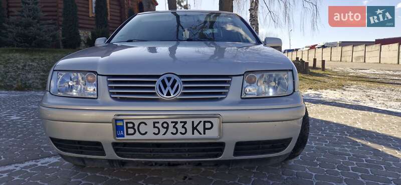 Седан Volkswagen Bora 2000 в Львове