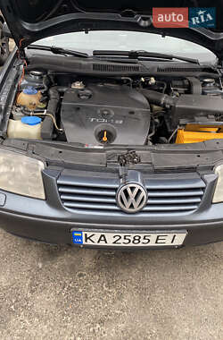 Седан Volkswagen Bora 2000 в Киеве