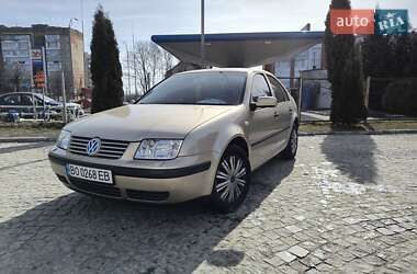 Седан Volkswagen Bora 2003 в Чорткове