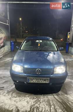 Седан Volkswagen Bora 2002 в 