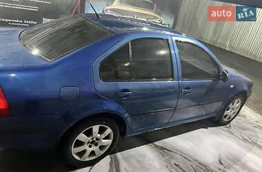 Седан Volkswagen Bora 2002 в 