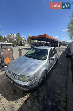 Седан Volkswagen Bora 2001 в 