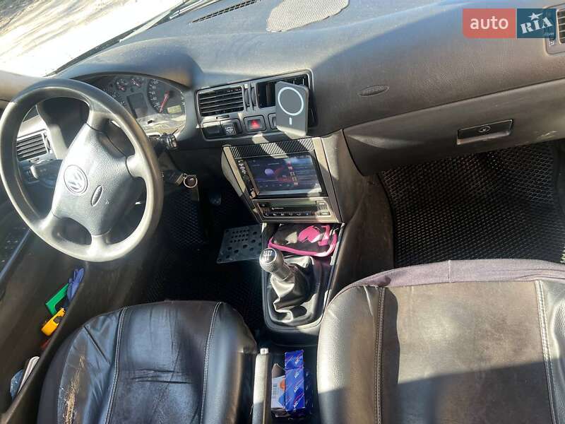 Седан Volkswagen Bora 1999 в Шостці