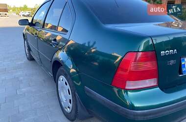 Седан Volkswagen Bora 1999 в 