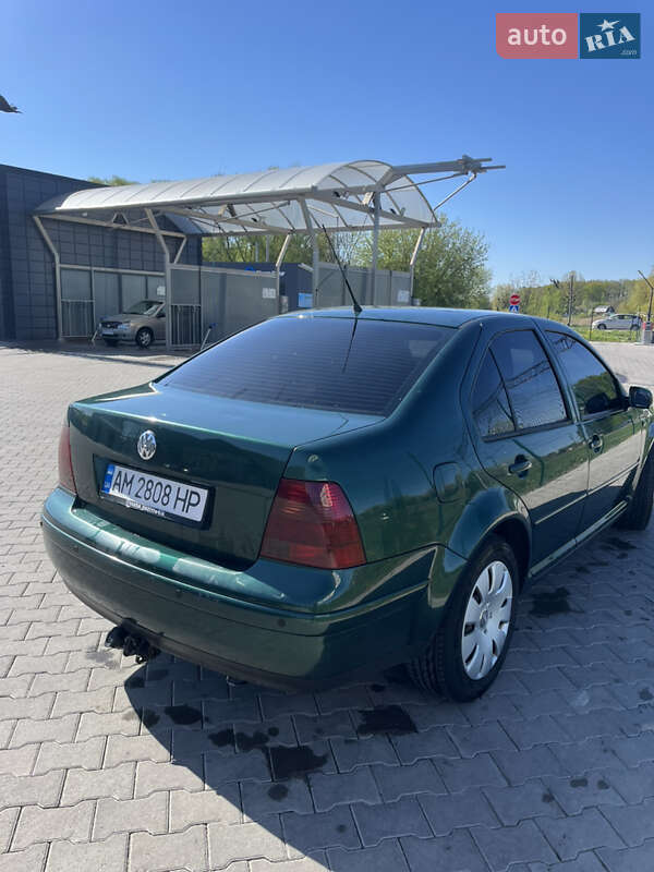 Седан Volkswagen Bora 1998 в Звягеле
