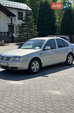 Седан Volkswagen Bora 1999 в 