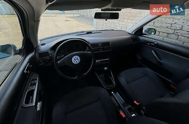 Седан Volkswagen Bora 2001 в 