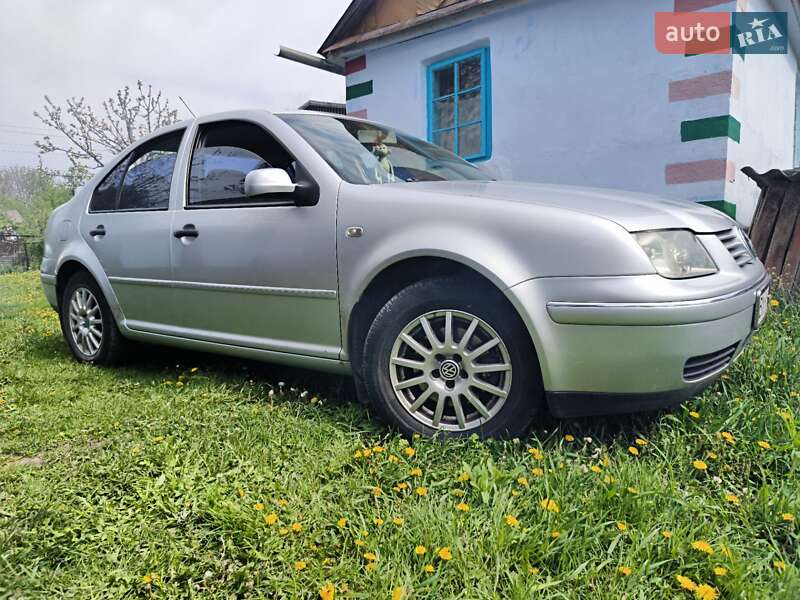 Седан Volkswagen Bora 2003 в 