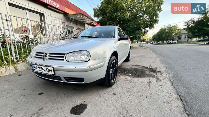 Седан Volkswagen Bora 1998 в Одессе