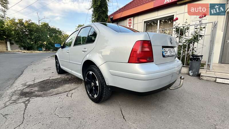 Седан Volkswagen Bora 1998 в Одессе