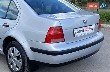 Седан Volkswagen Bora 2001 в 
