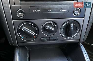 Седан Volkswagen Bora 2001 в 